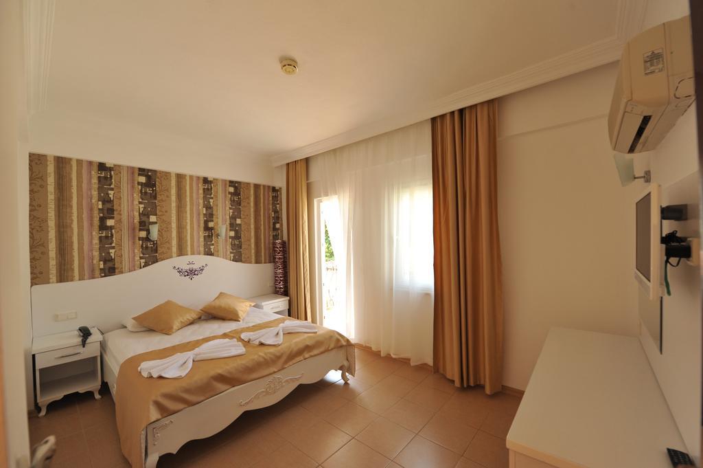 Taner Otel 올루데니스 외부 사진