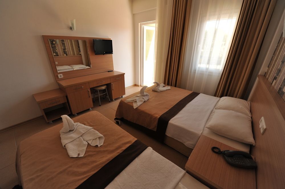 Taner Otel 올루데니스 외부 사진
