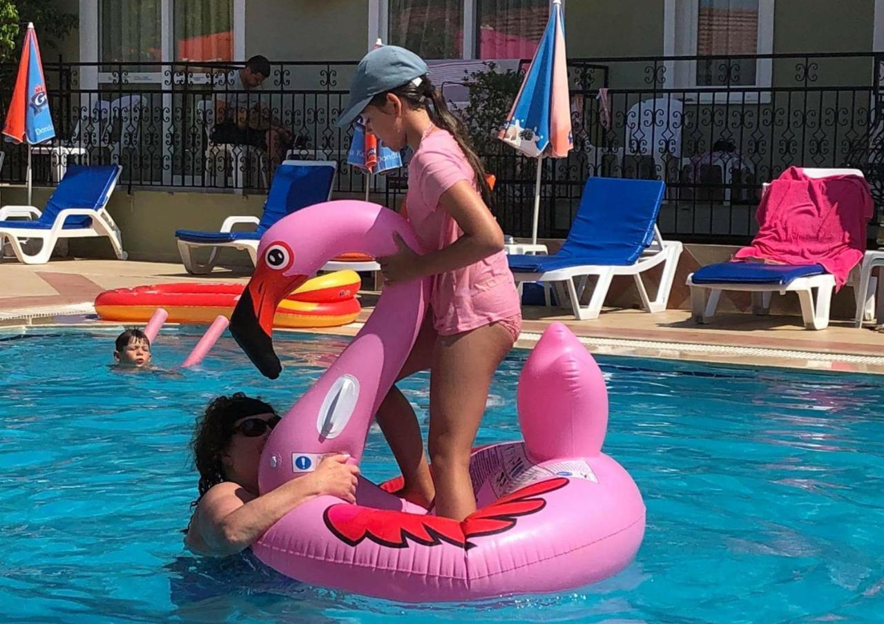 Taner Otel 올루데니스 외부 사진